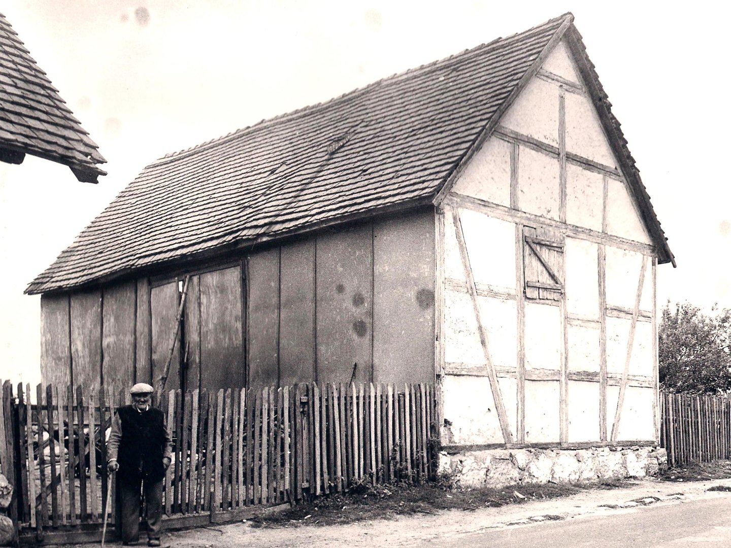 Photo 4. The barn in the school complex, 1978.